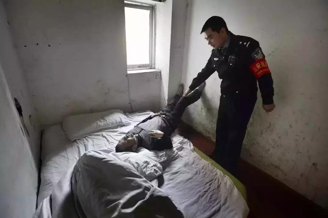 最新喝酒醉死，從入門到進(jìn)階的避免指南