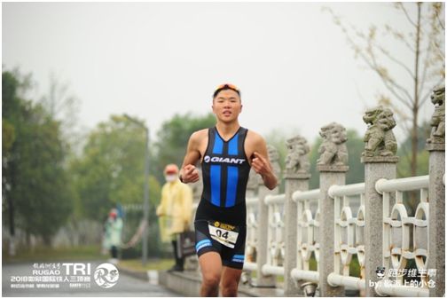 跑步維生素，多維解讀比賽照片的魅力與活力